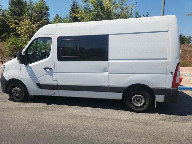 רנו מאסטר