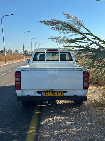 איסוזו די-מקס