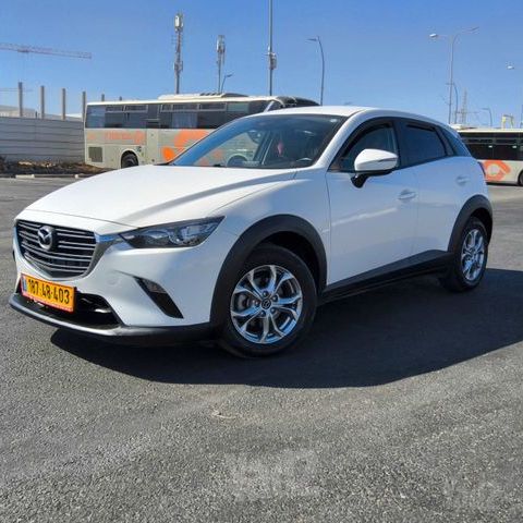 מודעת רכב מאזדה CX-3