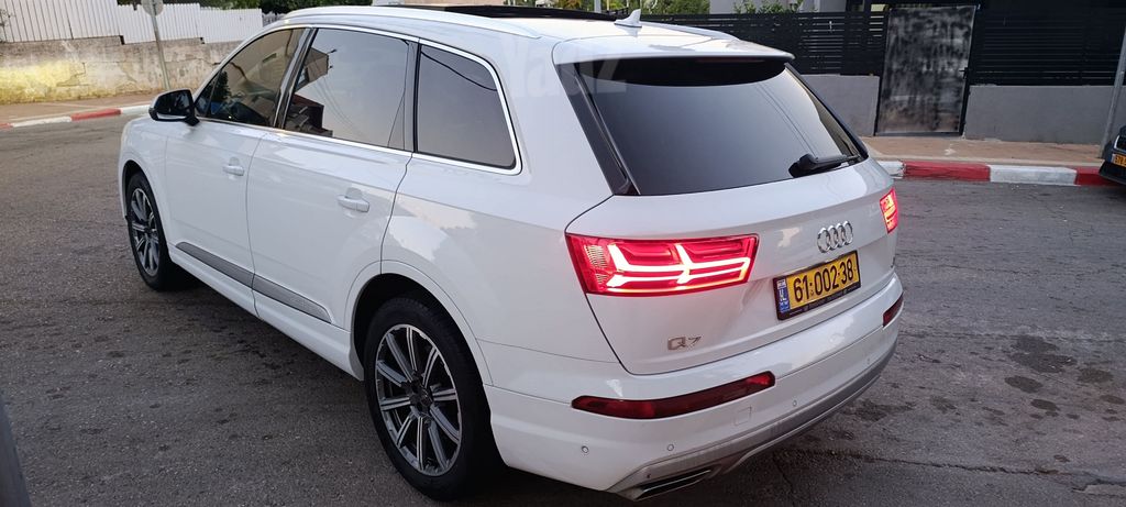 אאודי Q7