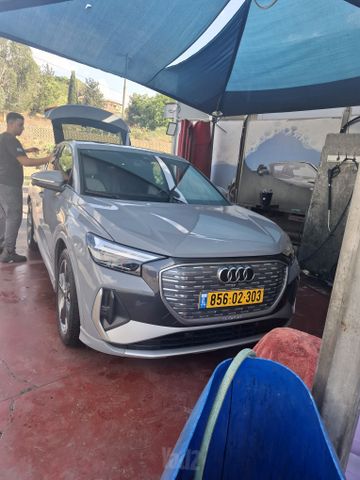 אאודי Q4 e-tron