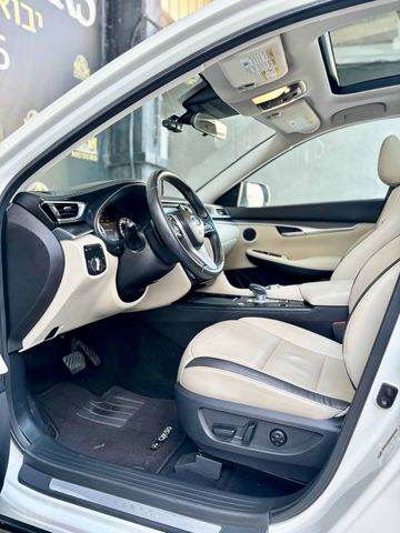 אינפיניטי QX50