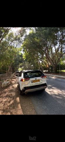 טויוטה RAV4