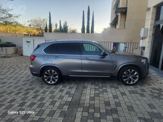 ב מ וו X5
