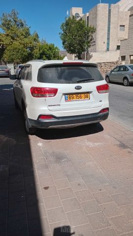 קיה סורנטו