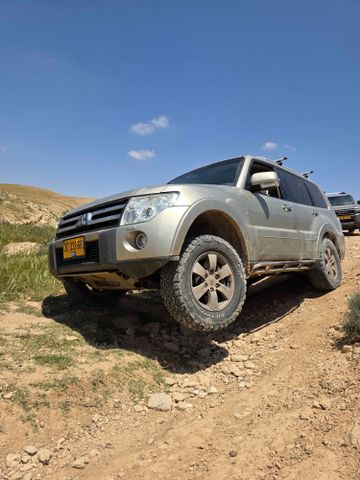 מודעת רכב מיצובישי פג'רו