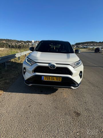 טויוטה RAV4