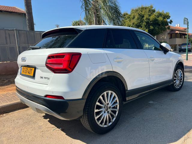 אאודי Q2