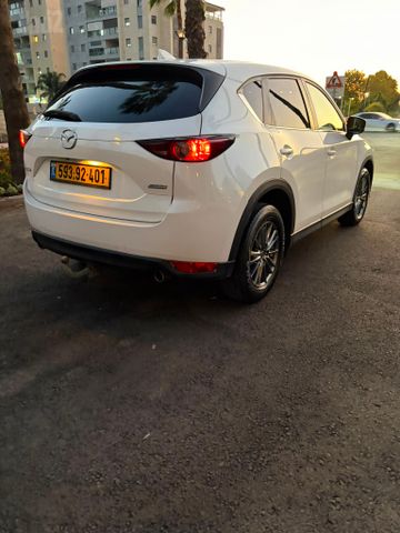 מודעת רכב מאזדה CX-5