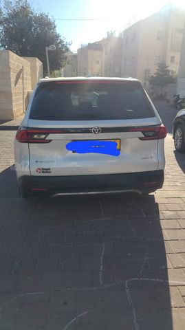 טויוטה גראנד היילנדר