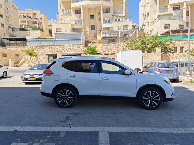 ניסאן אקס טרייל