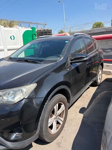 טויוטה RAV4