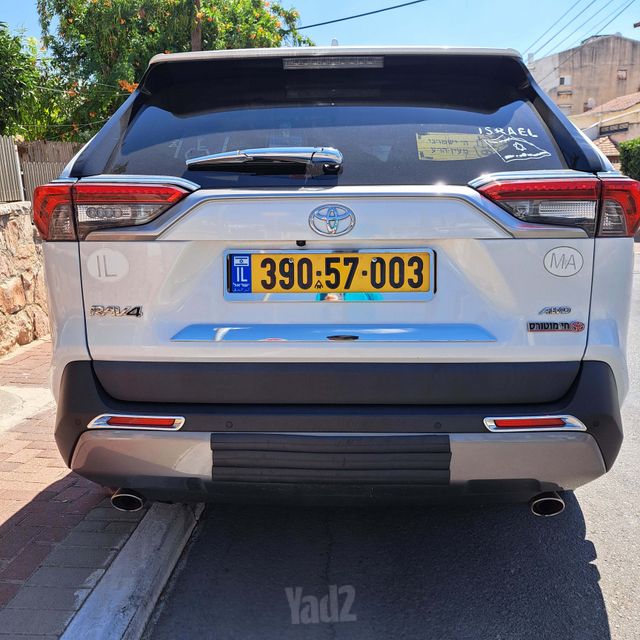 טויוטה RAV4