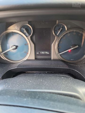 טויוטה לנד קרוזר