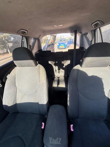 טויוטה RAV4