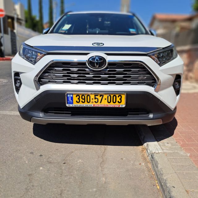 מודעת רכב טויוטה RAV4