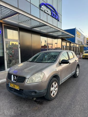 קשקאי 4X2 Visia אוט׳ 5 מק 2.0 (140 כ״ס) [2007-2010]