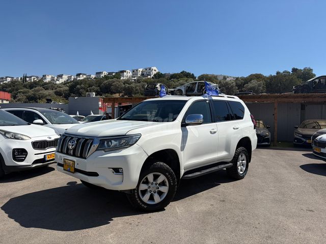 מודעת רכב טויוטה לנד קרוזר