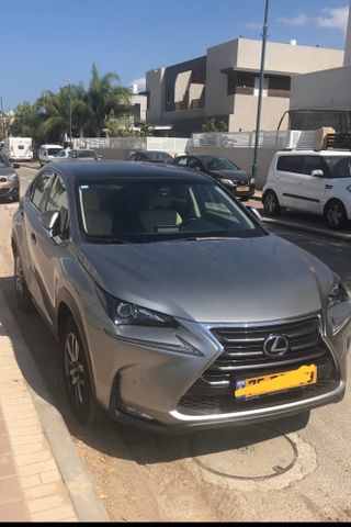 מודעת רכב לקסוס NX