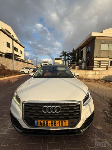 אאודי Q2
