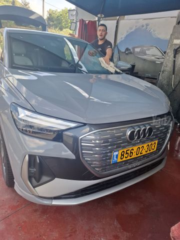 אאודי Q4 e-tron