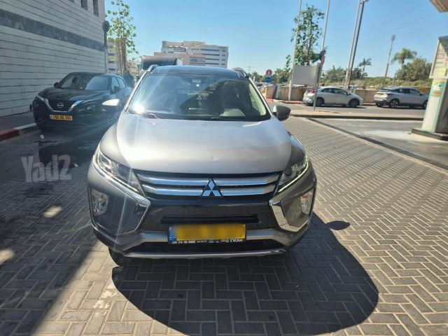מודעת רכב מיצובישי אקליפס קרוס
