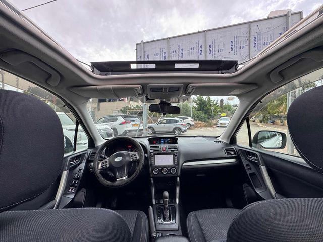 סובארו פורסטר