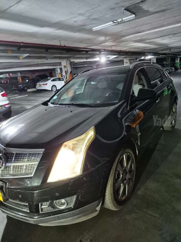 קאדילק SRX