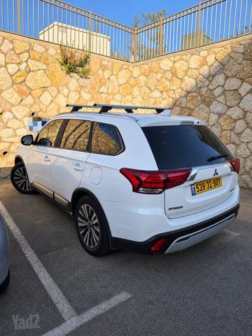אאוטלנדר Instyle אוט׳ 7 מק 2.0 (150 כ״ס) [2016-2019]
