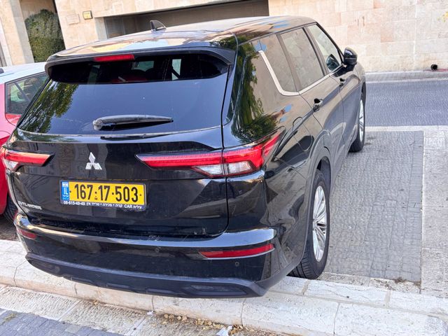מיצובישי אאוטלנדר