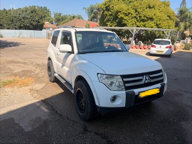 מודעת רכב מיצובישי פג'רו