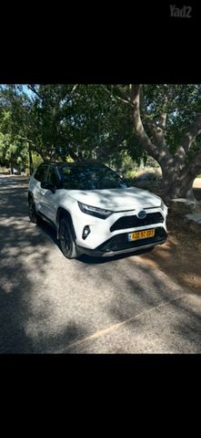 טויוטה RAV4