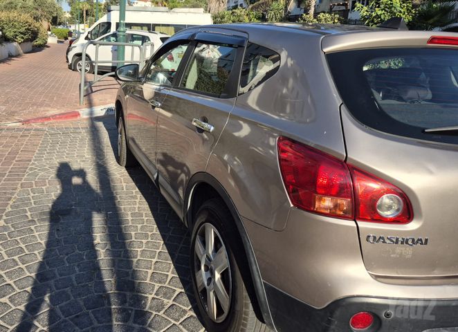 קשקאי 4X4 Visia אוט׳ 5 מק 2.0 (140 כ״ס)