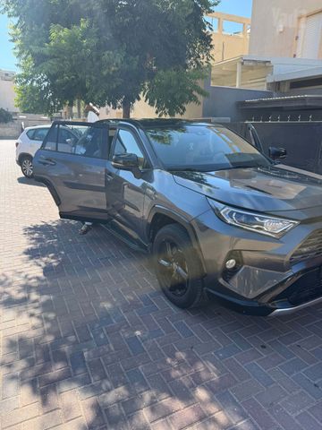 מודעת רכב טויוטה RAV4