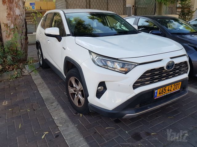מודעת רכב טויוטה RAV4
