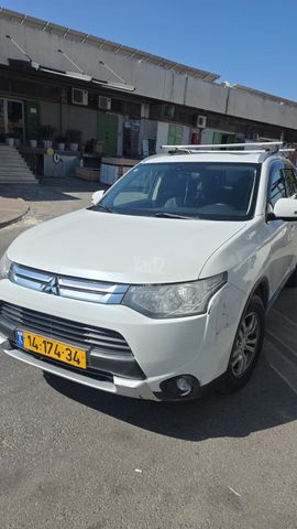 מיצובישי אאוטלנדר