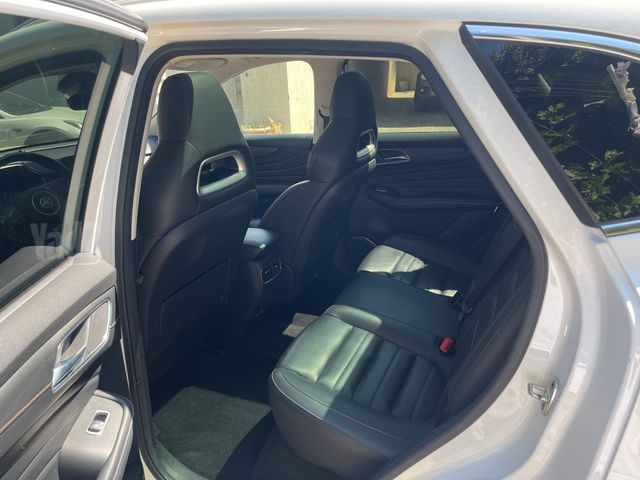 מודעת רכב אם ג'י EHS PHEV
