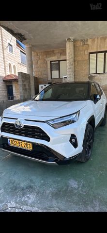מודעת רכב טויוטה RAV4