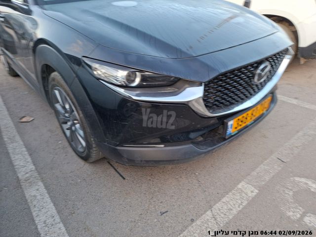 מודעת רכב מאזדה CX-30
