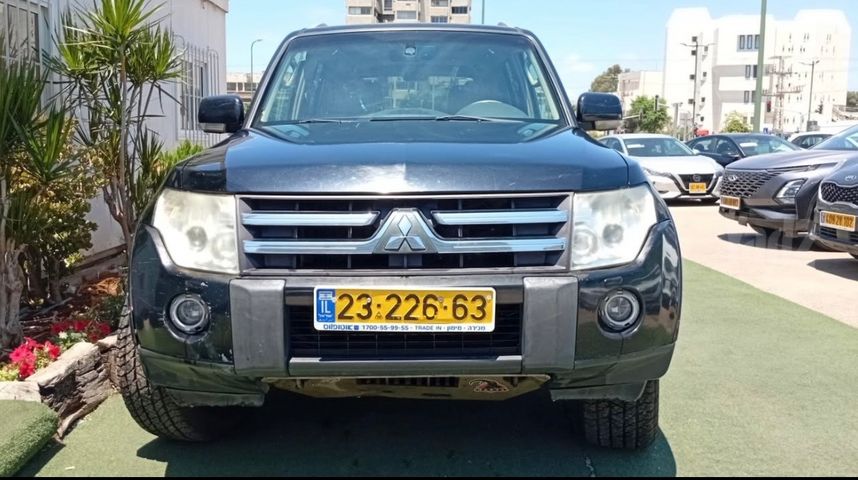מיצובישי פג'רו