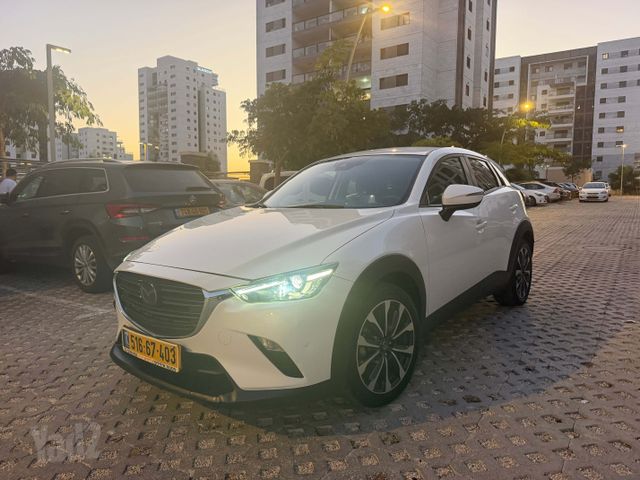 מודעת רכב מאזדה CX-3 2