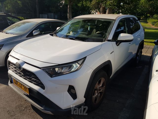 טויוטה RAV4
