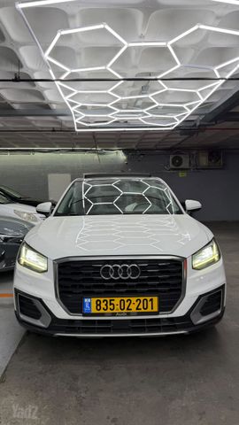 אאודי Q2