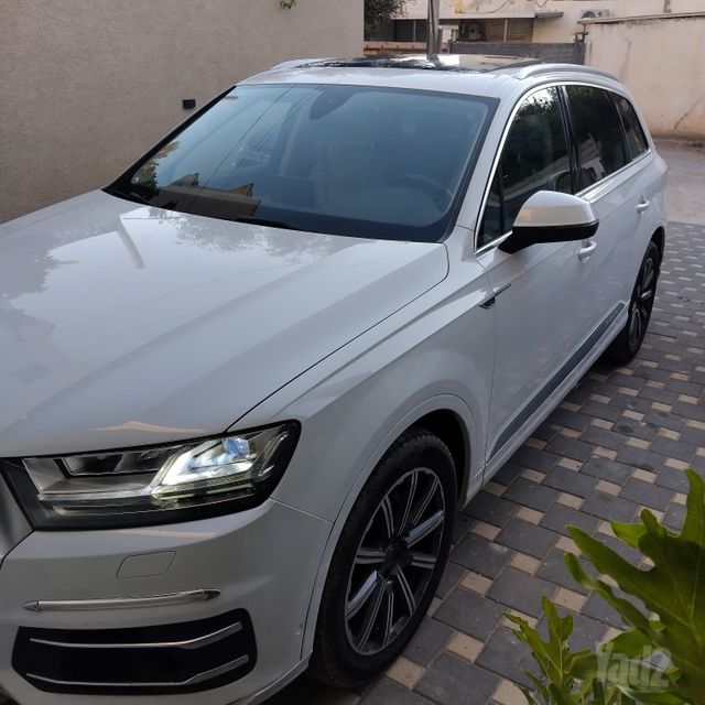 אאודי Q7
