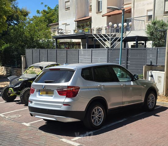 ב מ וו X3