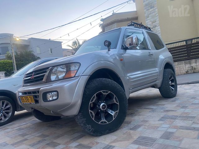 מיצובישי פג'רו