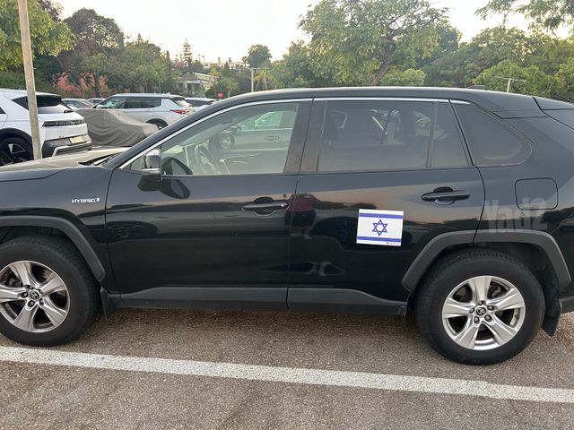 טויוטה RAV4