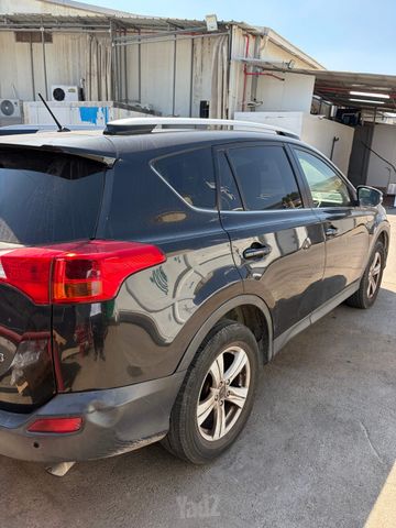 טויוטה RAV4