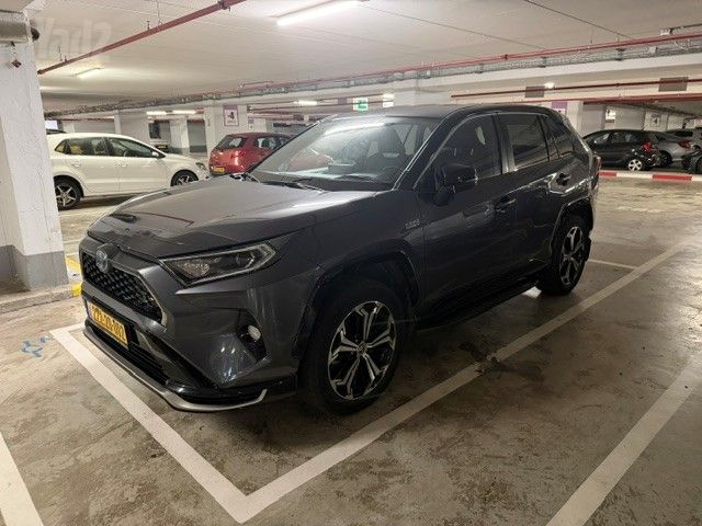 טויוטה RAV4