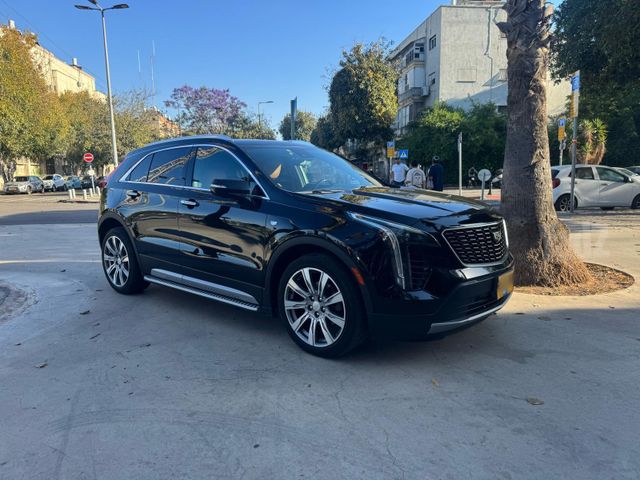 מודעת רכב קאדילק XT4